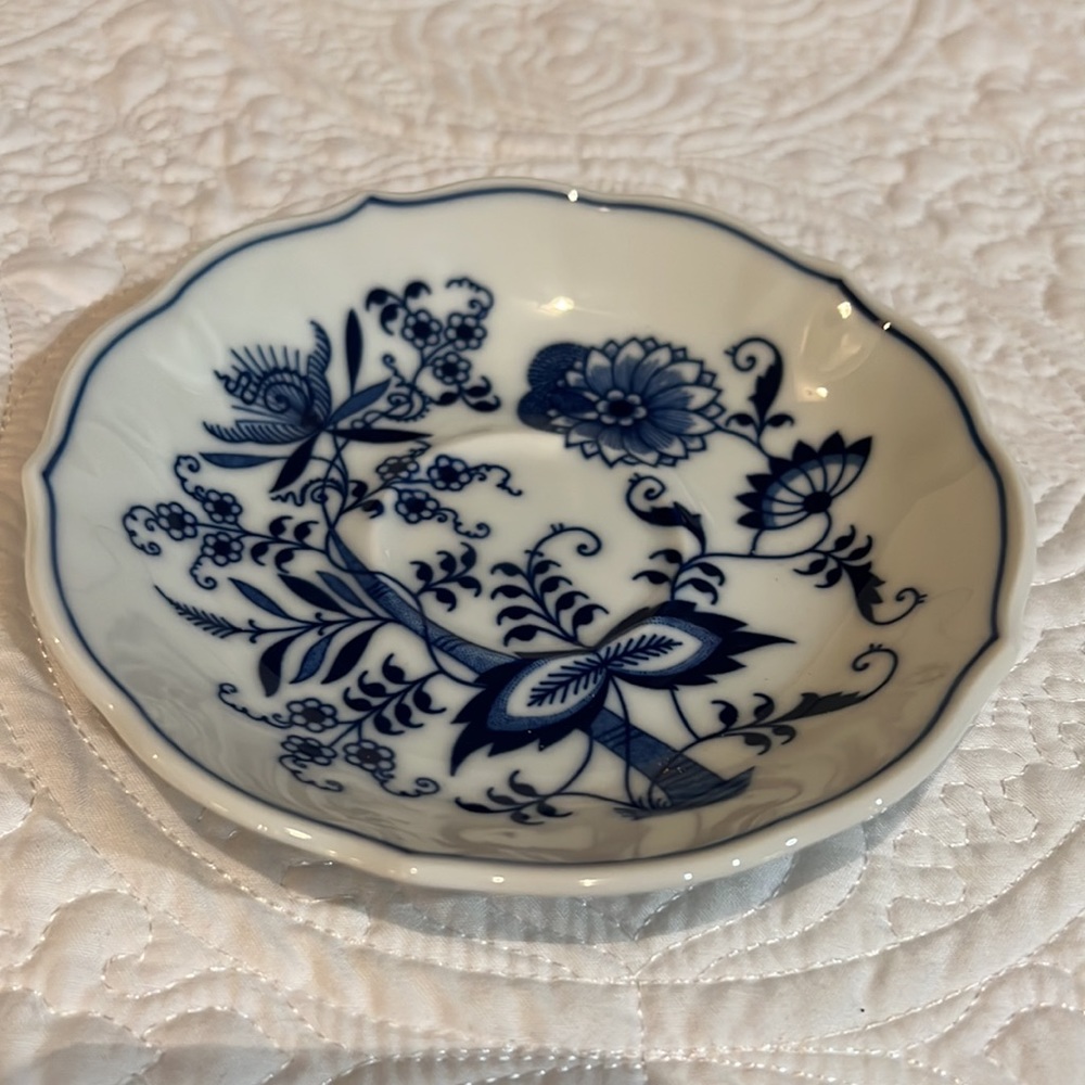 Blue Danube cups and saucers, set of 2 - Picture 9 of 16